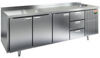 Холодильный стол HiCold GN 1113/TNС, с мойкой, 2280 мм, 3 двери, 3 ящика