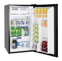 Холодильный шкаф Cooleq TBC-90S, для напитков, 90 литров, черный