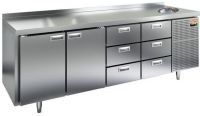 Холодильный стол HiCold GN 1133/TNС, с мойкой, 2280 мм, 2 двери, 6 ящиков